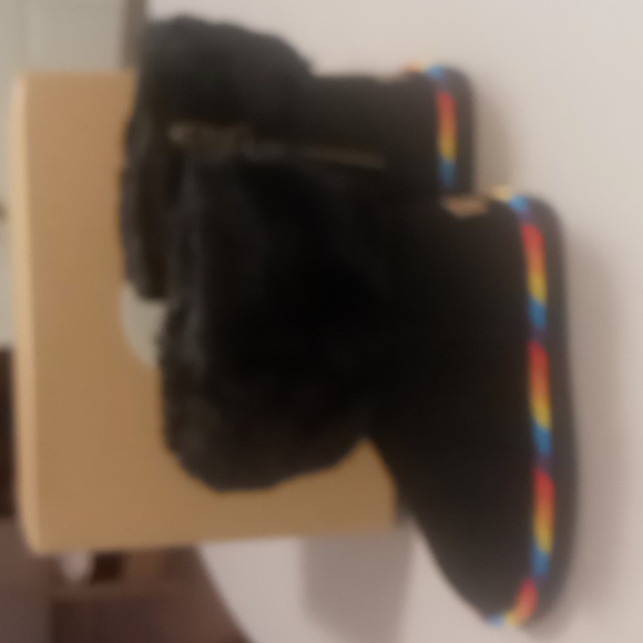 Apres by Lamo black boots with fur trim new in box size 13 - Picture 3 of 4